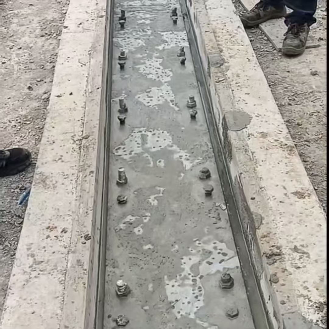 临渭环氧树脂轨道胶泥是什么？用在哪里？